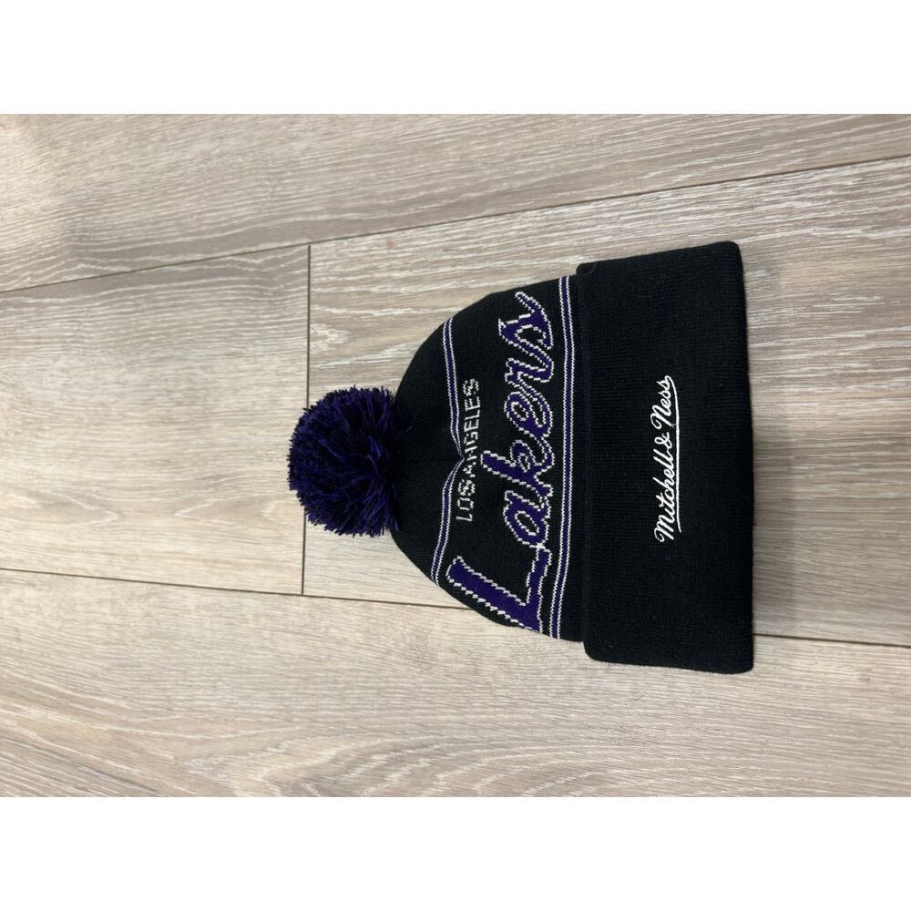 Los Angeles Lakers beanie bundle - Picture 4 of 6